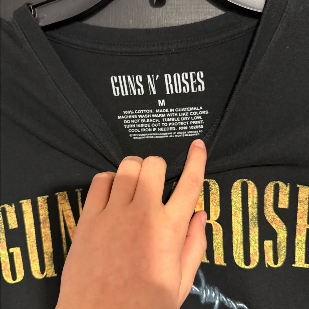 Guns N’ Roses tee - Picture 2 of 4